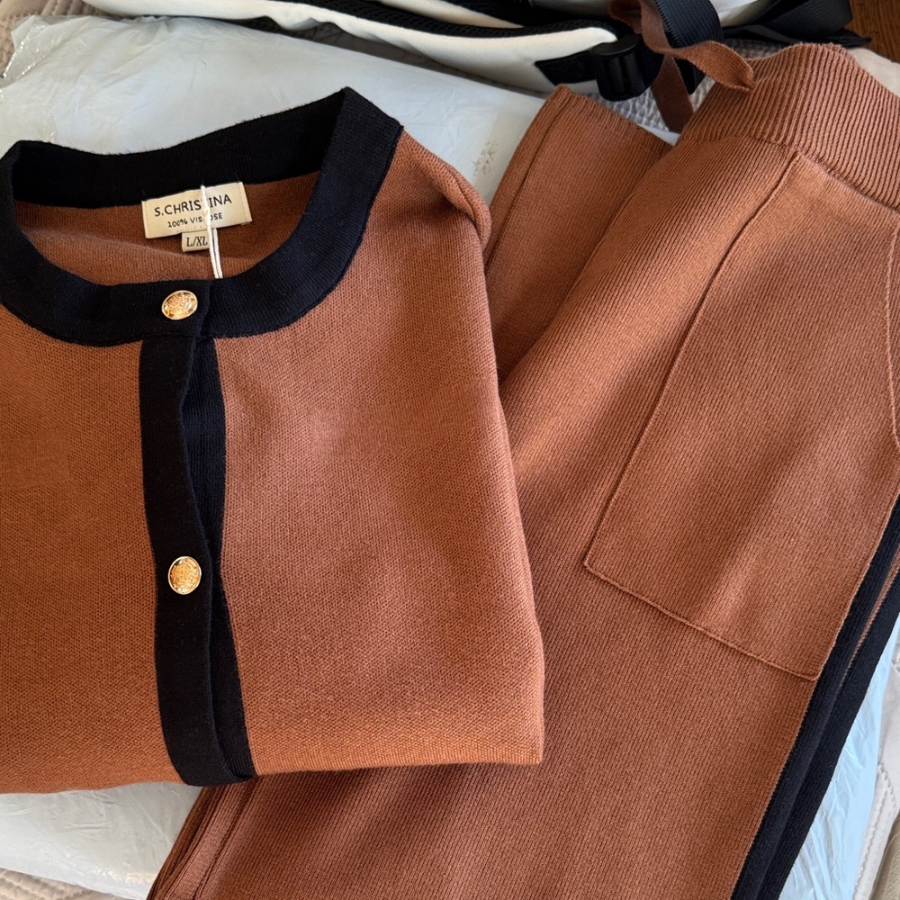 Camel Brown and Black Cozy sweater set gold buttons L XL
